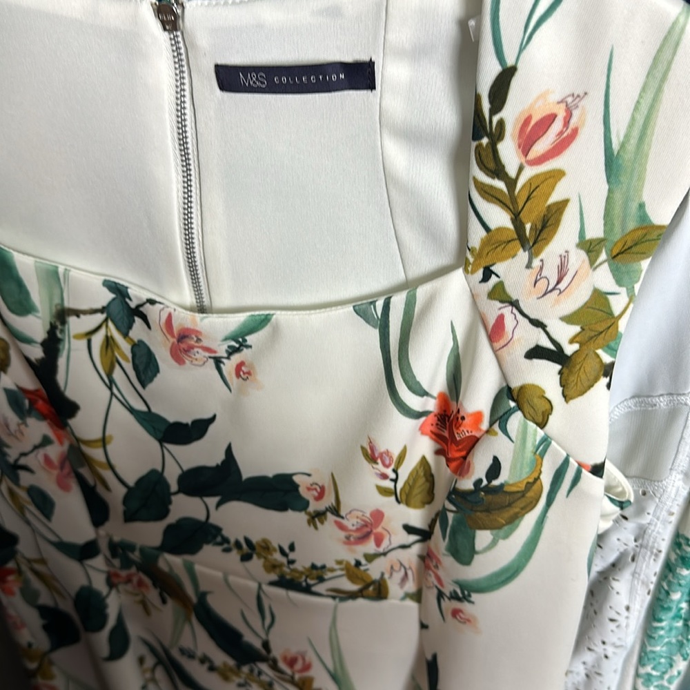 M&S Collection 12
